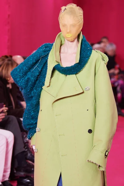Look 25